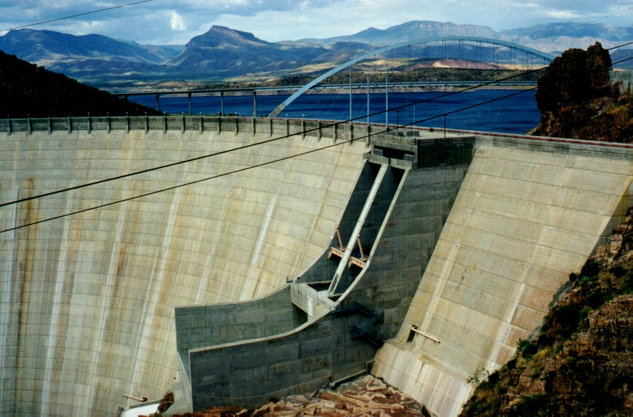 Theodor Roosevelt Dam 1