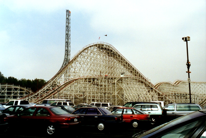 Six Flags Magic Mountain 4