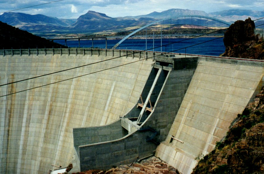 Theodor Roosevelt Dam 1