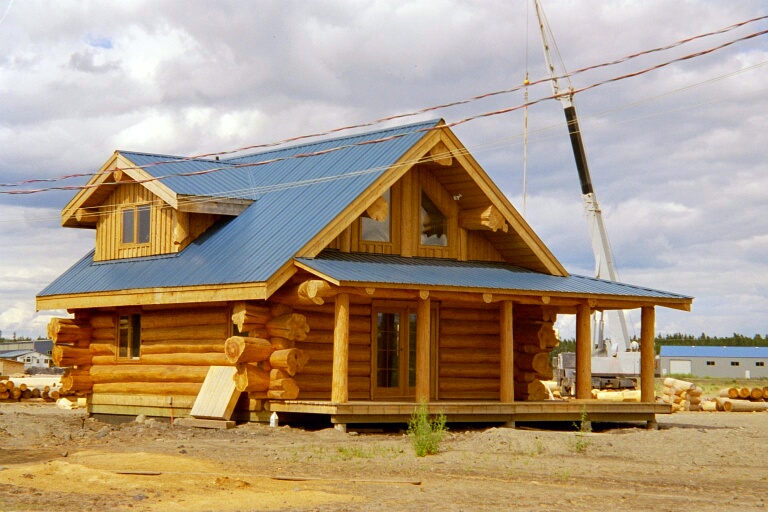 Loghomes 100 Miles House 13