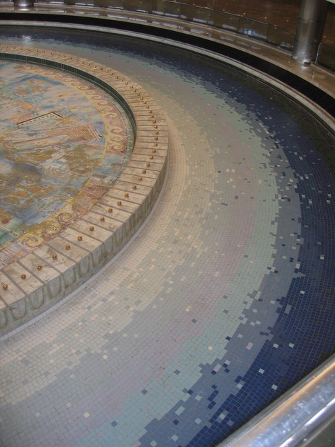 Antalya Flughafen Brunnen 4