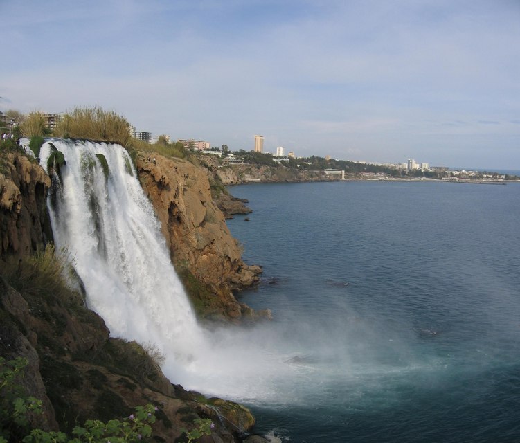 Antalya Wasserfall am Meer Panorama